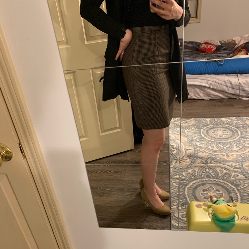 Vintage High-Waisted Tweed Pencil Skirt